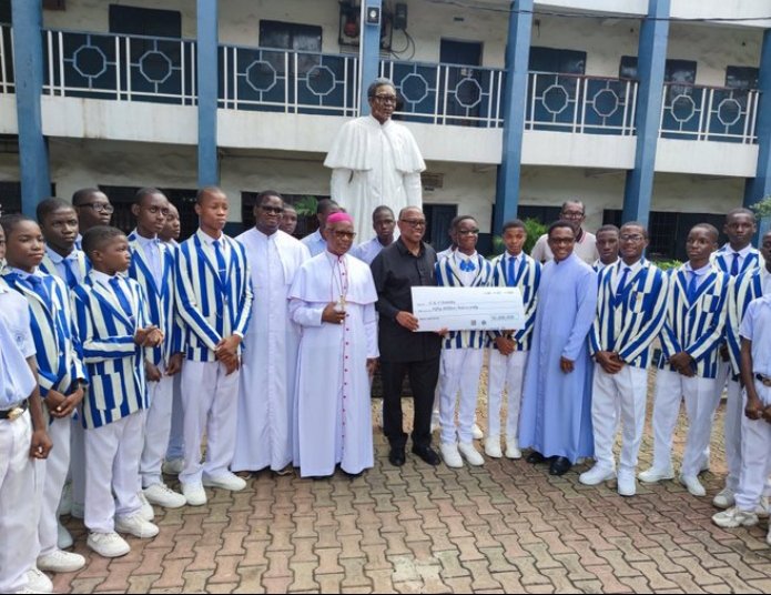 Chima_Obi1234's tweet image. BREAKING: Earlier today, HE Peter Obi visited his alma mater, Christ the King College, Onitsha - and made a substantial donation of ₦50 million towards infrastructure development.