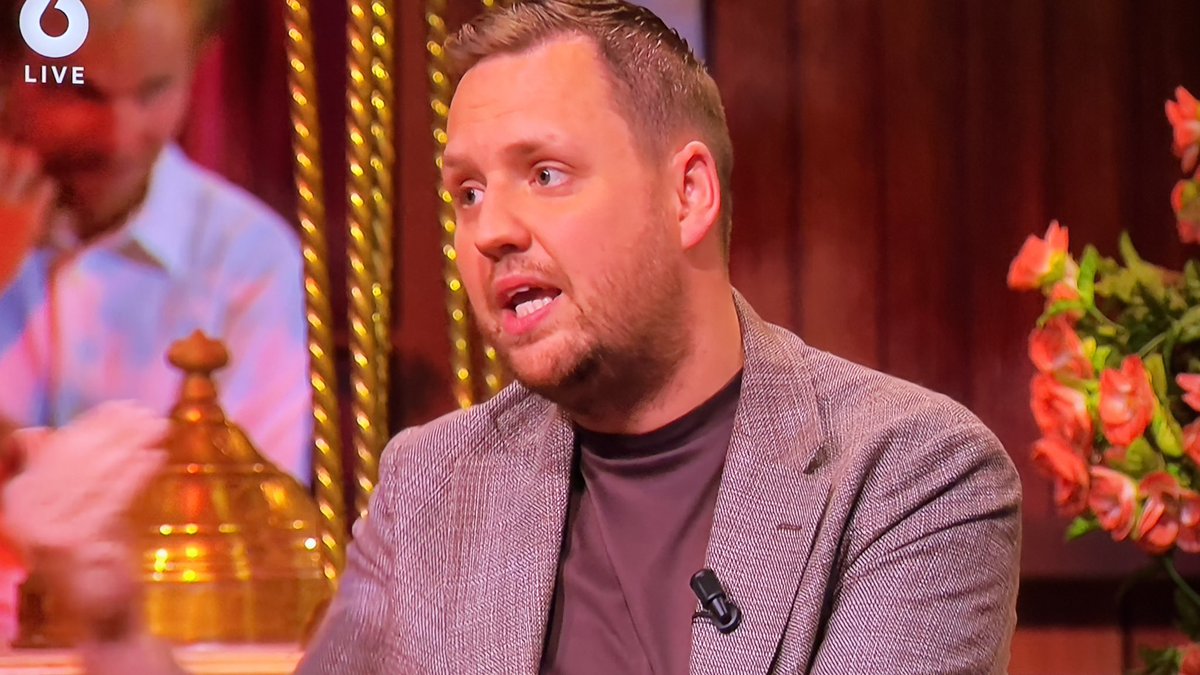 4ernst's tweet image. Nu @DaveMaasland op tv bij  de #oranjezomer over Hackers