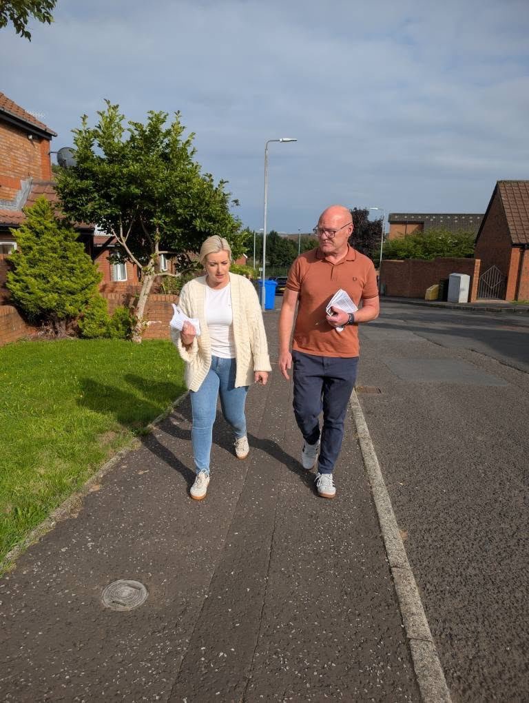 Paul Maskey (@paulmaskeymp) on Twitter photo Out tonight with <a href="/OrlaithiF_MLA/">Órlaithí Flynn</a> & activist's chatting to residents in Conor Rise
Updated them on the resurfacing scheme that we have now confirmed with DfI.
Picked up a range of other issues that will be followed up
Great to get speaking to so many residents in the area 🙌 Out tonight with <a href="/OrlaithiF_MLA/">Órlaithí Flynn</a> & activist's chatting to residents in Conor Rise
Updated them on the resurfacing scheme that we have now confirmed with DfI.
Picked up a range of other issues that will be followed up
Great to get speaking to so many residents in the area 🙌