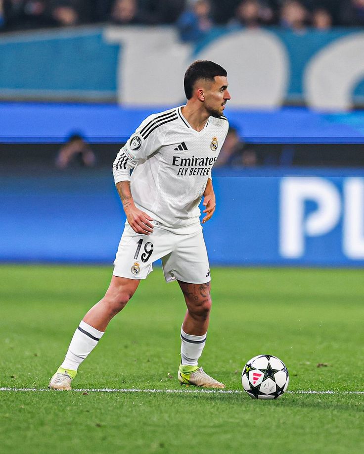 🎙️<a href="/GonzaloPalafox/">Gonzalo Palafox</a> 

🤔''Me sorprende que Xabi Alonso no haya utilizado más a Ceballos''.