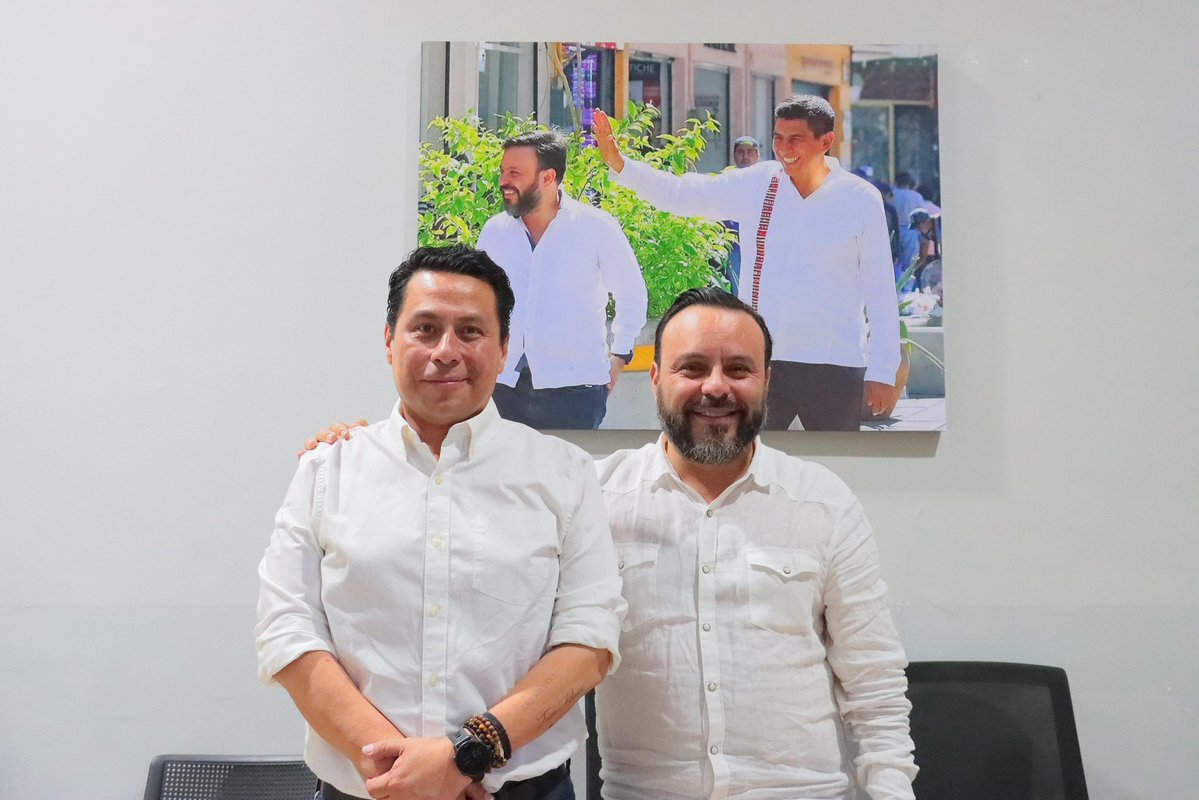 Saludamos esta tarde, al presidente municipal de la Heroica Ciudad de Tlaxiaco,  Jorge Octavio Hernández Martínez, platicamos acerca de llevar nuestro Programa de Paz con Justicia y Bienestar a su municipio para fortalecer la cultura de paz.