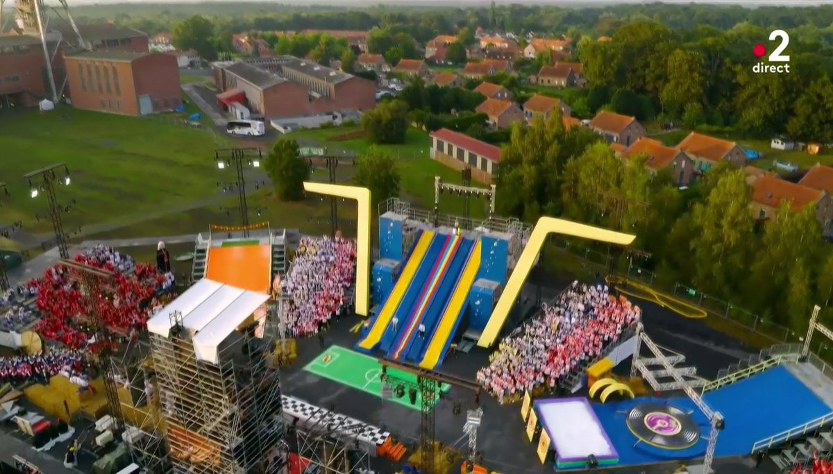 Avec son esprit familial renforcé et le direct revenu, cette nouvelle version d'#Intervilles rencontre un franc succès auprès des enfants !