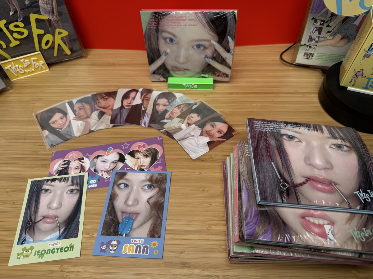 【入手困難】 TWICE タイトル曲 バッチコンプリート TWICE4thFULLALBUM - Search / X