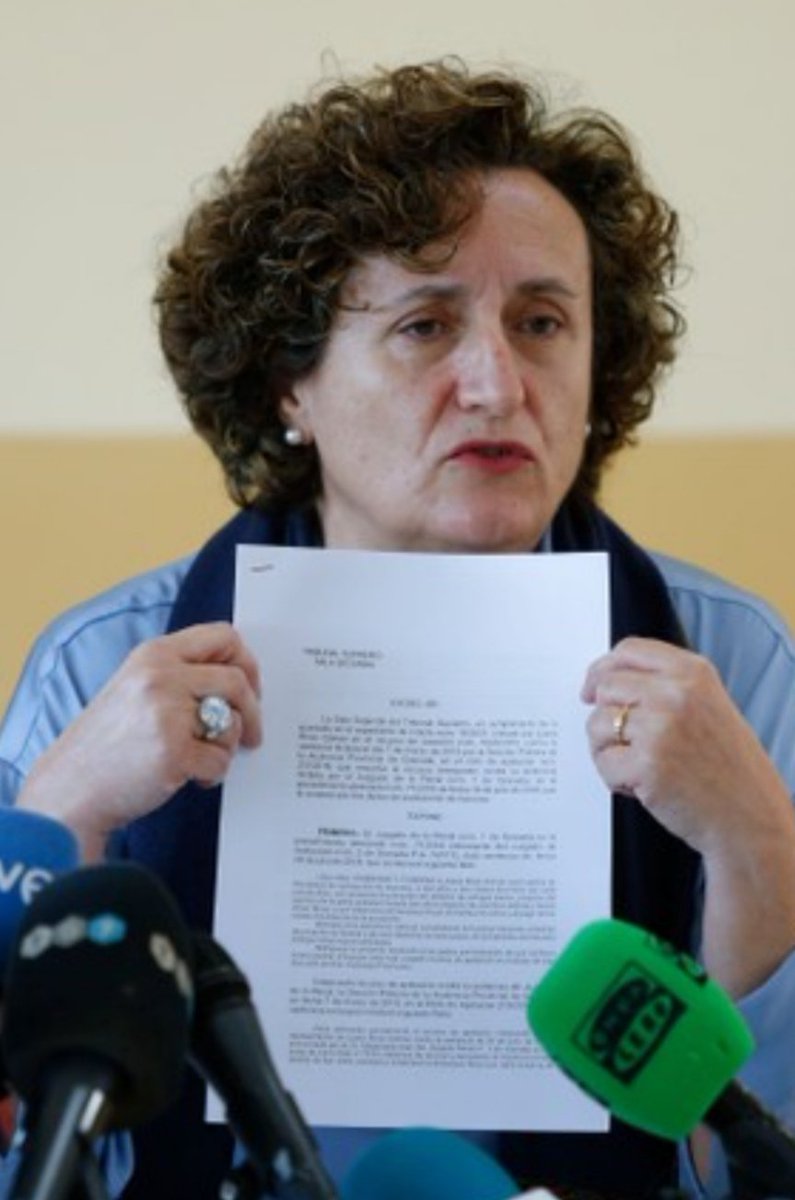 Fernand87559341's tweet image. Esta es Paqui Granados, la #feminazi que "asesora" a la #femiloca #JuanaRivas.
¿Cuántas #DenunciasFalsas se habrán promovido desde el Centro Municipal de Información a la Mujer de Maracena (Granada)?