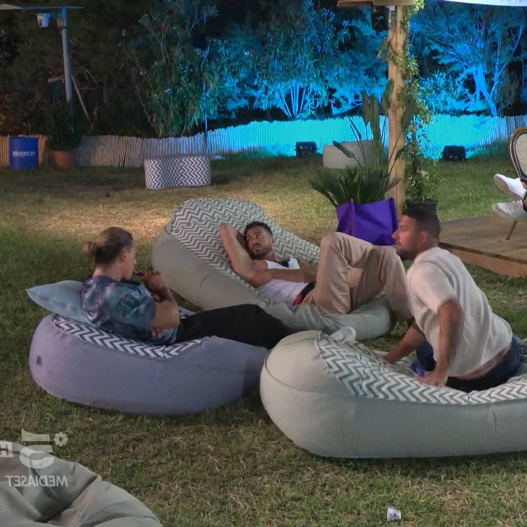 heythreshold's tweet image. &quot;ragazzi...&quot;
&quot;hai un video per uno di noi filippo?&quot;
&quot;no, ho il conto di tutto quello che avete sfasciato&quot;

io sogno questo  🙏🕯️

#temptationisland