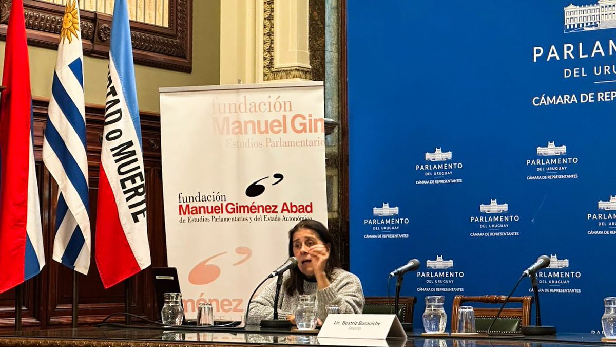 SValdomir609's tweet image. También participamos hoy en la sesión:
“Regulación de la Inteligencia Artificial y Vigilancia Digital”, parte del ciclo Gobernanza digital: hacia una nueva agenda legislativa.
