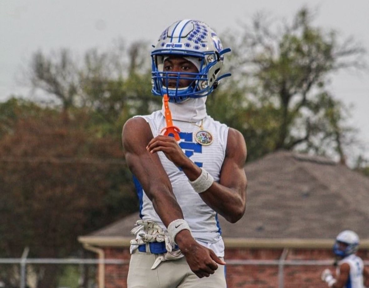 GrayGrundhoefer's tweet image. #Baylor 4⭐️ cornerback commit Jamarion Vincent has officially moved inside the top 100 in 247Sports Composite rankings.
The elite prospect moved from No. 193 to No. 96 overall.
He is now Baylor’s eighth highest ranked commit all-time. #SicEm