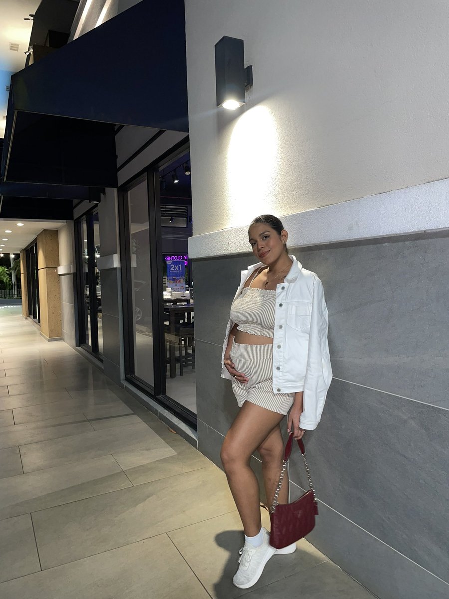 milly22m's tweet photo. Una mamita guapa y enamorada🤰🏽✨🤍 https://t.co/rqWgMLFnaM