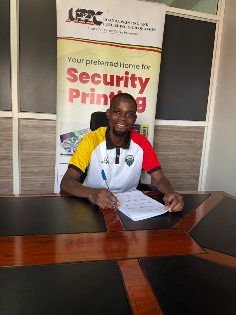 GalisMawa's tweet photo. Congs bro upon joining de printers the former Gadafi fc team #Hassan Senyonjo # https://t.co/nQlj7uXs6Y