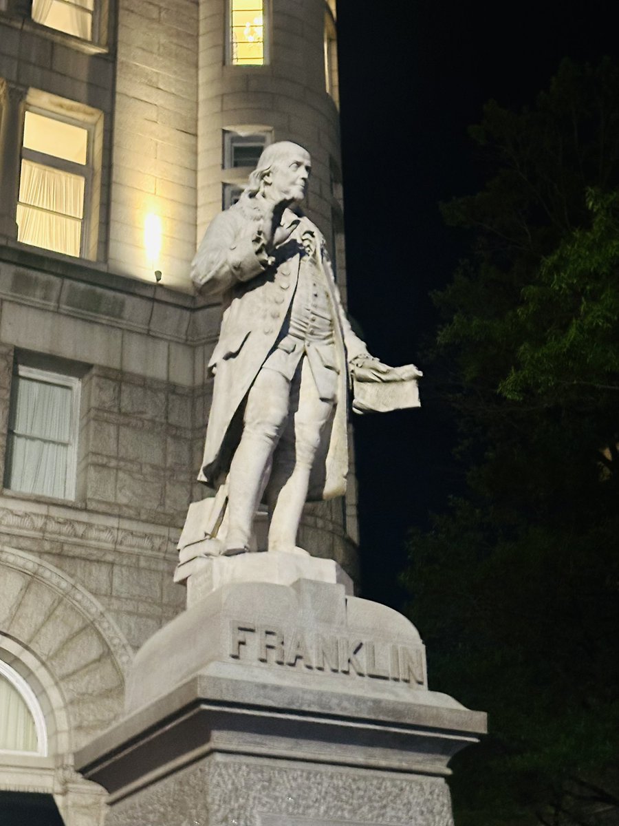 Judge Elizabeth Gobeil (@edgobeil) on Twitter photo Touring DC, paid homage to "America's greatest president" (that's for you, Coach!) <a href="/3YearLetterman/">Three Year Letterman</a> Touring DC, paid homage to "America's greatest president" (that's for you, Coach!) <a href="/3YearLetterman/">Three Year Letterman</a>