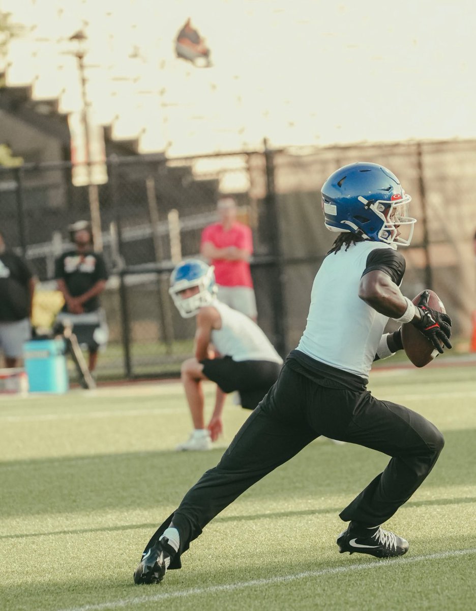JaHeisman's tweet image. Few More Weeks !!!! #JuniorSeasonLoading!!!
