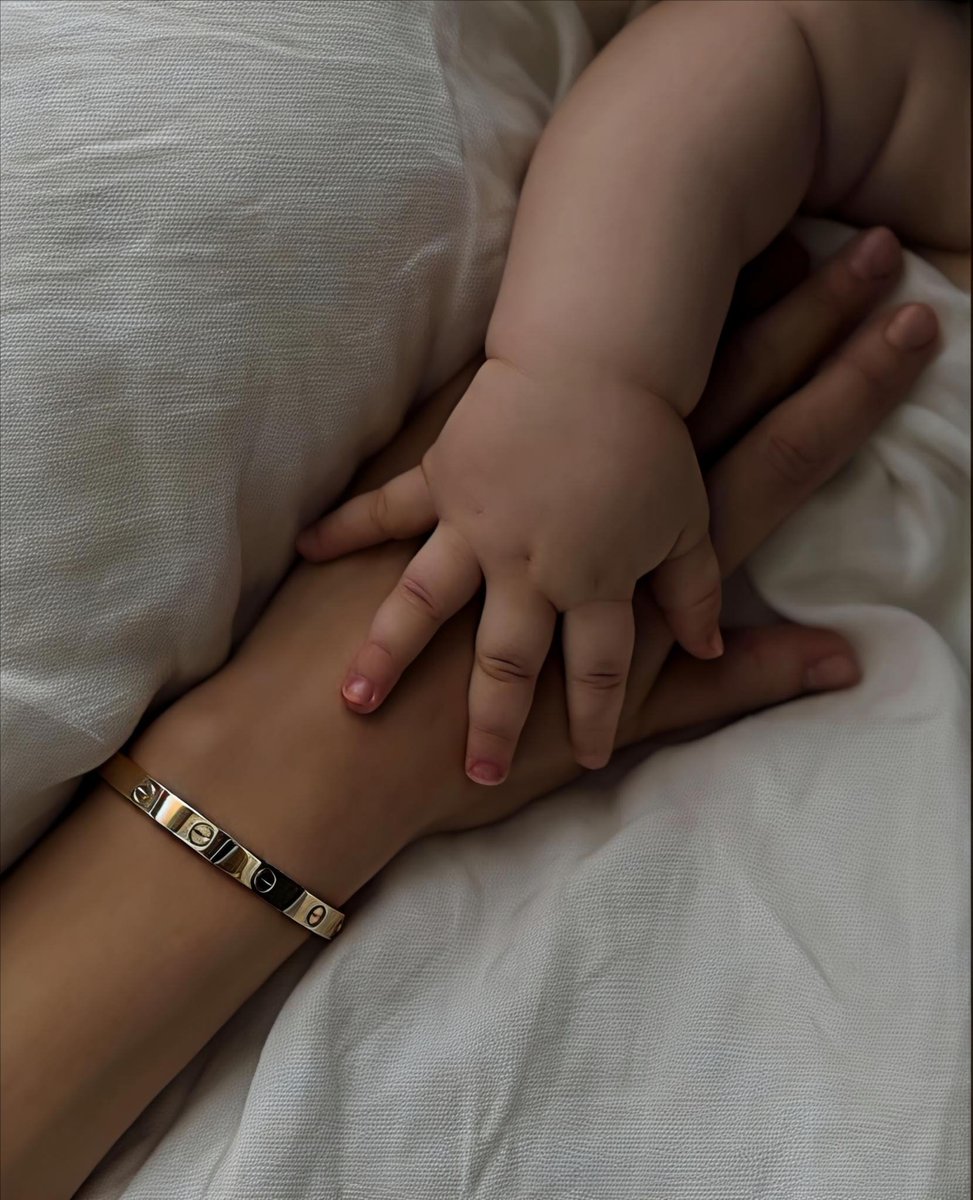 Cuddleecute's tweet image. 