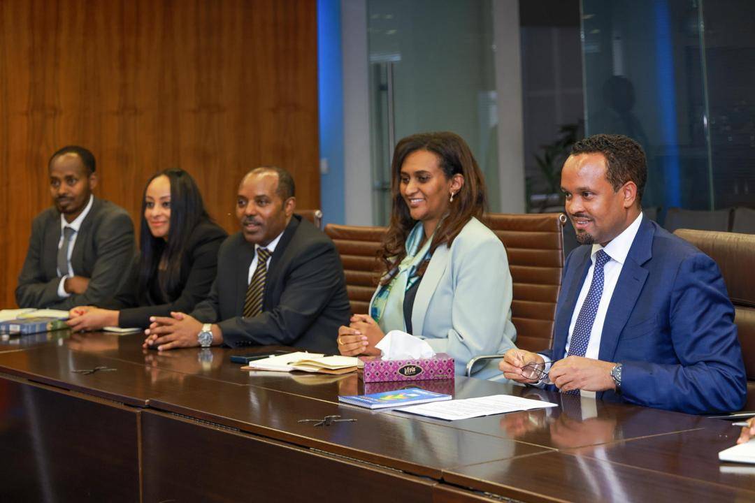 في إطار تعزيز الشراكات الاستراتيجية، التقى سعادة رئيس المصرف العربي للتنمية الاقتصادية في إفريقيا، الأستاذ عبد الله خليل المصيبيح، بمعالي وزير المالية الإثيوبي السيد/ أتو أحمد شدي في أديس أبابا، حيث ناقش الجانبان آفاق التعاون المشترك ودور المصرف في دعم أولويات التنمية في إثيوبيا.