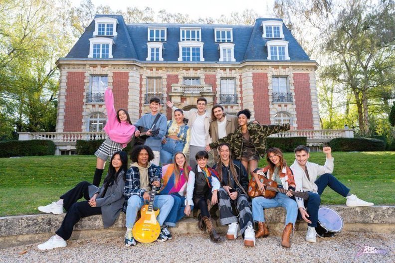StarLouFan's tweet image. ⭐️ Les titres de la promo 2023 les plus streamés hier sur Spotify :
À tes côtés - 107,147
Mauvais garçon - 93,165
Ceux qu’on était - 56,260
Summer Body - 41,115
Mélatonine - 34,442
Ce qui me va - 31,927
Nous on sait - 29,823
Le jeu - 24,476
Chaque seconde (ft M. Pokora) - 23,608