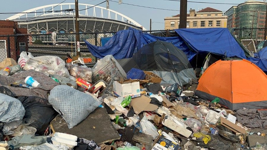 #BREAKING: President Trump will sign an executive order that will start to defund and dismantle the failed Housing First policy that has led to record homelessness in America, especially in cities like Seattle, San Francisco, Portland, and LA. 
I’m proud to say our research and