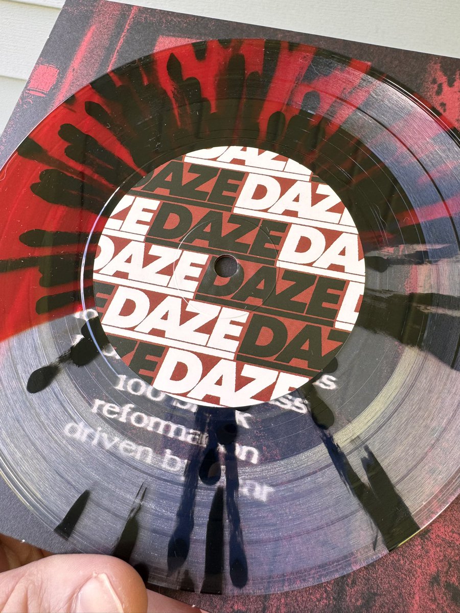 DAZE_STYLE's tweet image. UNMOVED 7”S ARE SHIPPING OUT NOW… RED AND CLEAR SPLATTER VARIANT RUNNING LOW… SECURE YOUR SHIT….
DOPE SHIT.. IIGHT PEACE
DAZE-STYLE.COM