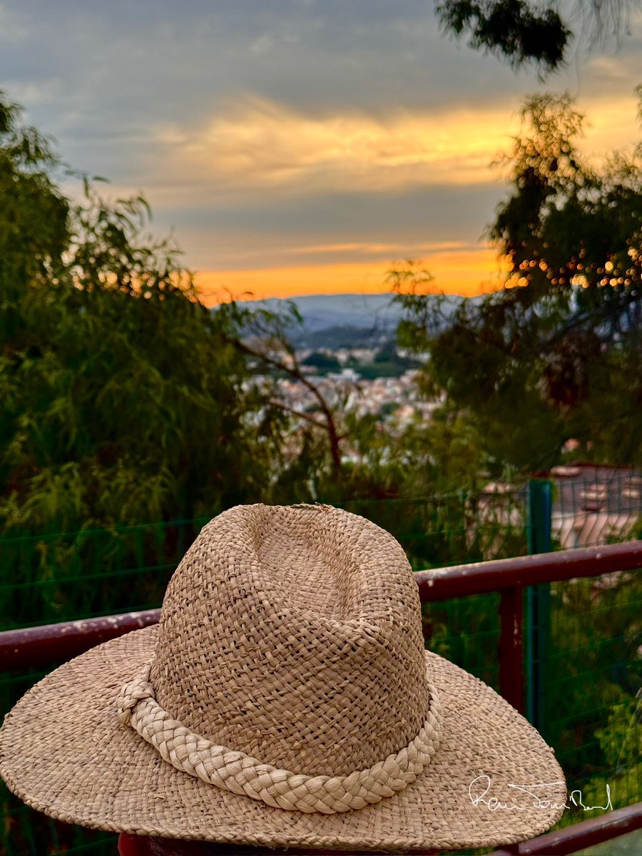 ReneTombarel's tweet image. L’heure dorée organisée ce soir sur le canal de la siagne par l’office du tourisme du cannet. L’occasion de faire un coucher de soleil agrémenté d’un cocktail dans une belle ambiance @lecannet.tourisme #lecannet #CotedAzurFrance