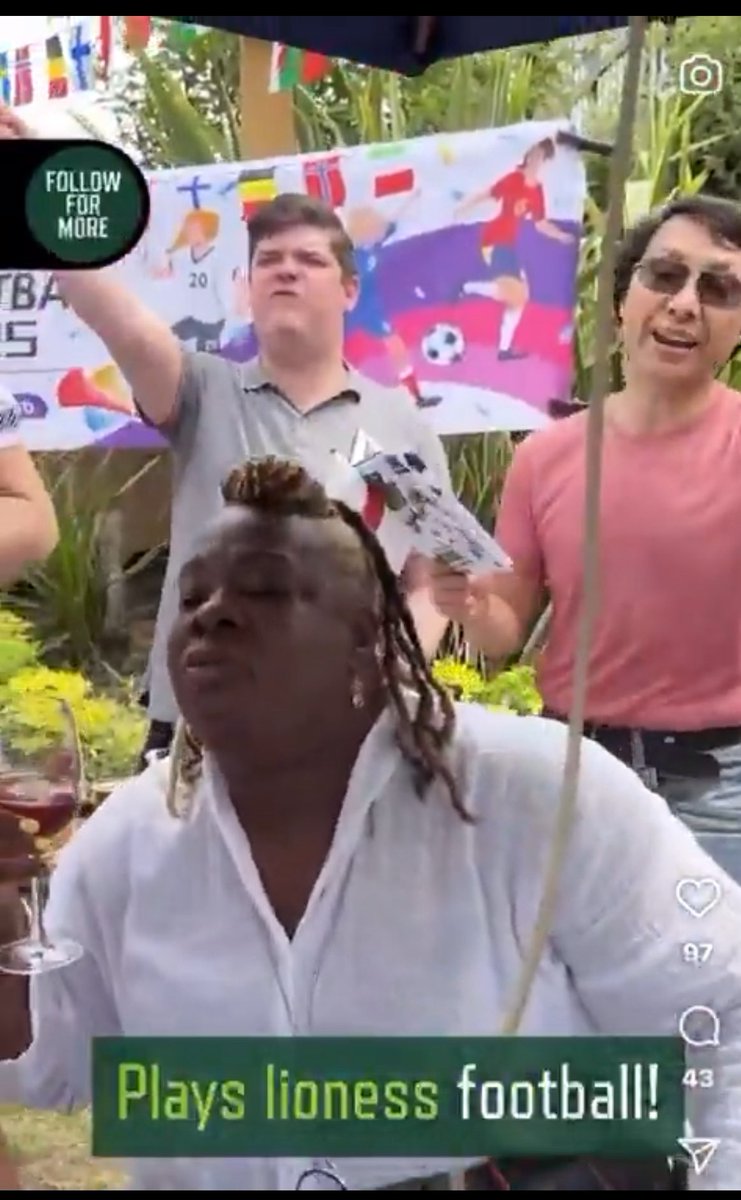 IslingtonChap's tweet image. Sometimes I think I’ve gone a bit nutty.
Think there’s a robust conversation to be had on immigration, or trans.
Then I see this. Undiluted Starmer. And it all comes flooding back.
Go on, our girls. Our Lionesses. Do us proud.