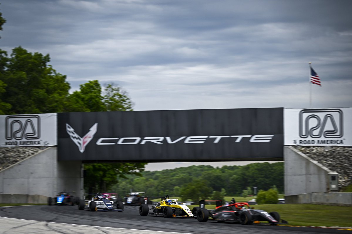 USFJuniors's tweet image. The Juniors have arrived at Road America and are dialed in for Qualifying! Let’s see who rises to the top 🏁
#USFPro #INDYCAR #Motorsports