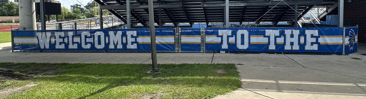 CoachH11's tweet image. New windscreen on the backside of the stadium!