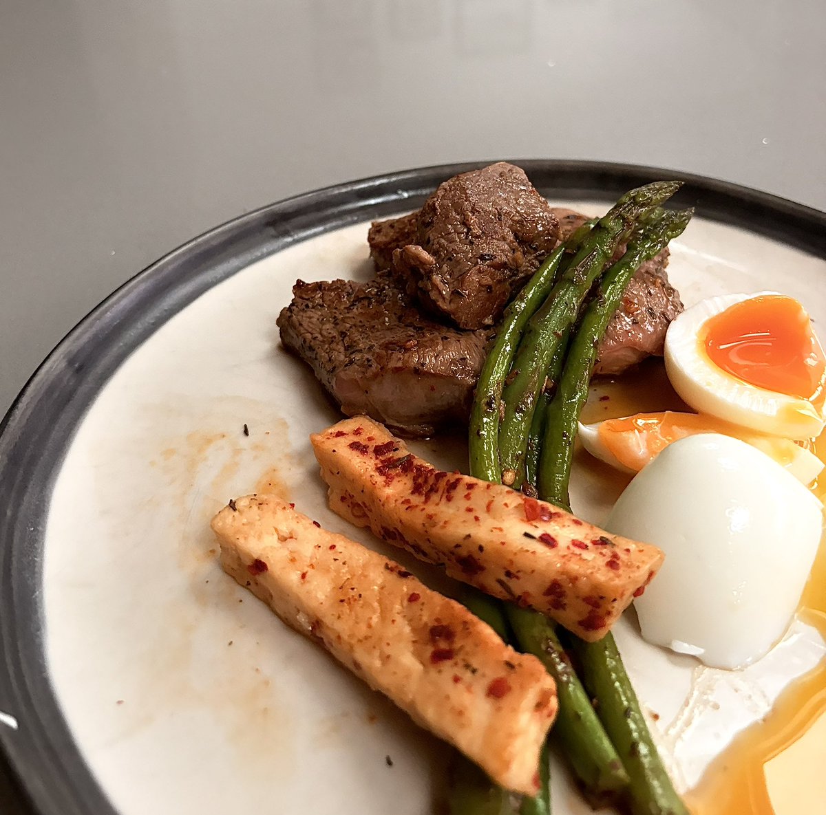 ljs_live69's tweet image. Runny #yolk