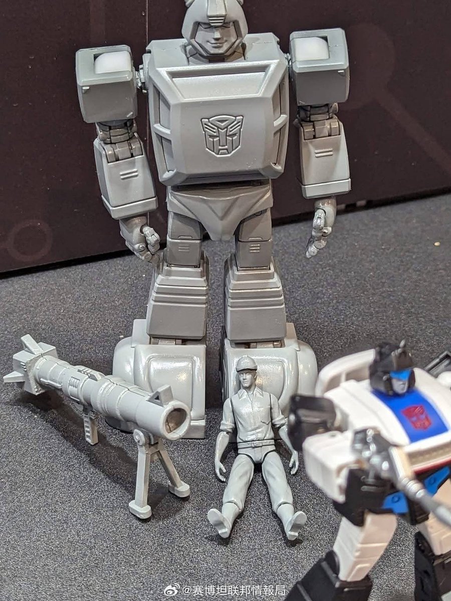 GUUUYYSSSS IM GOING FUCKIN INSANEEEE THE UPCOMING YOLOPARK FIGURES OHHHH G1'S POLITE LITTLE SMILE IM GONNA SOB