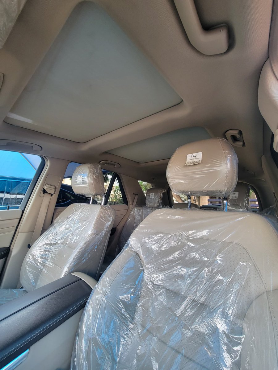FahadSalihu2's tweet image. FOREIGN USED 2013 MERCEDES-BENZ ML350 FULLEST OPTION WITH DOUBLE PANO AND ORIGINAL CUSTOM DUTY
₦30M ABUJA
DM CALL 07031337739