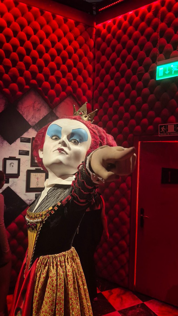 lydiavegac's tweet photo. ¡Fans de @TimWBurton no se lo pierdan! #ElLaberinto #CDMX https://t.co/DtOR1XBh4e