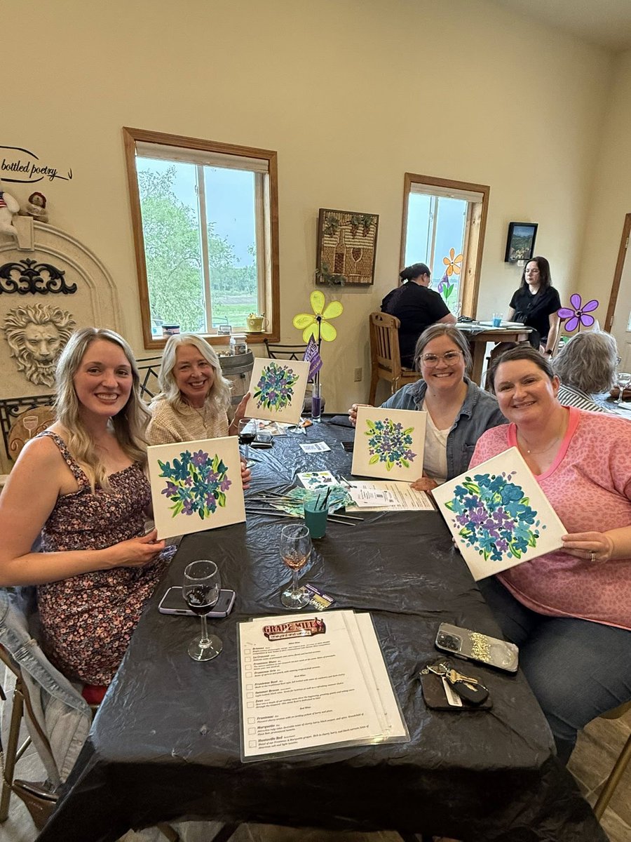 When Courtney Olson's grandmother was diagnosed with Alzheimer's, she decided to take action to #ENDALZ. She has hosted several "Sip and Paint" events in the Grand Forks area at local businesses. This June, she raised $1,200 to support our programs and research!