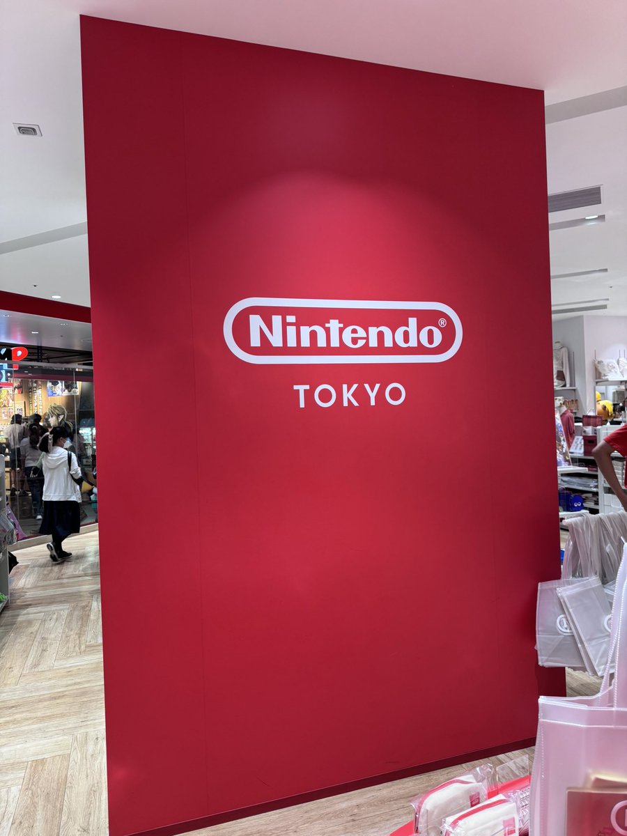 paperscout's tweet image. I’m in Tokyo and the Nintendo Tokyo store was a must! I’m going to return later in the trip to buy a few things.
