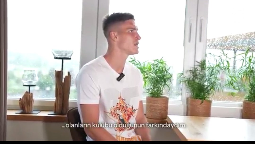 quasimoido1905's tweet image. Sallai müthiş bir laf söylemiş...
Ben olsam soyunma odasının kapısına yazarım 🧡❤️
"BU KULÜP KAZANMAK ZORUNDA OLANLARIN KULÜBÜ"
#BeşYıldızlıŞampiyon
#Hedef26
#HedefAvrupa