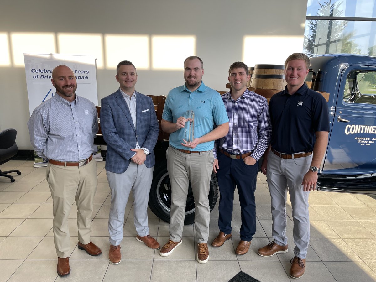 CEIOHIO's tweet image. Continental Express is Abbott Nutrition's 2024 Truckload Provider of the Year! 

Our team is fortunate to work closely with Abbott's growing domestic operations to deliver reliable, safe, and timely service. Thank you to the entire CE team!
