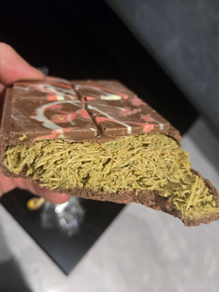 Hazzy2_0's tweet image. If it&apos;s not thick and flaky I don&apos;t wanna know, the proper stuff 👌🏼