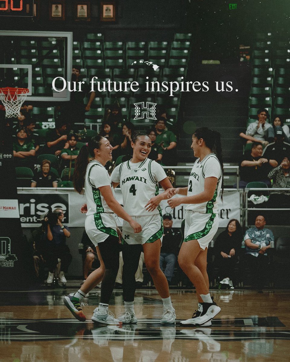 Our past drives us. Our future inspires us.

Our Team. Hawai‘i’s Team.

#GoBows
