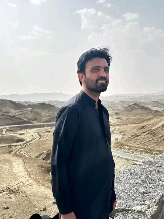 NabeelBaluch_'s tweet image. To disappear someone is to erase their existence; to stay silent is to become complicit in their erasure. Break the silence and speak up--today it's them,tomorrow it could be you,and the cycle will continue until the oppression comes to a complete end.
#EndEnforcedDisappearances