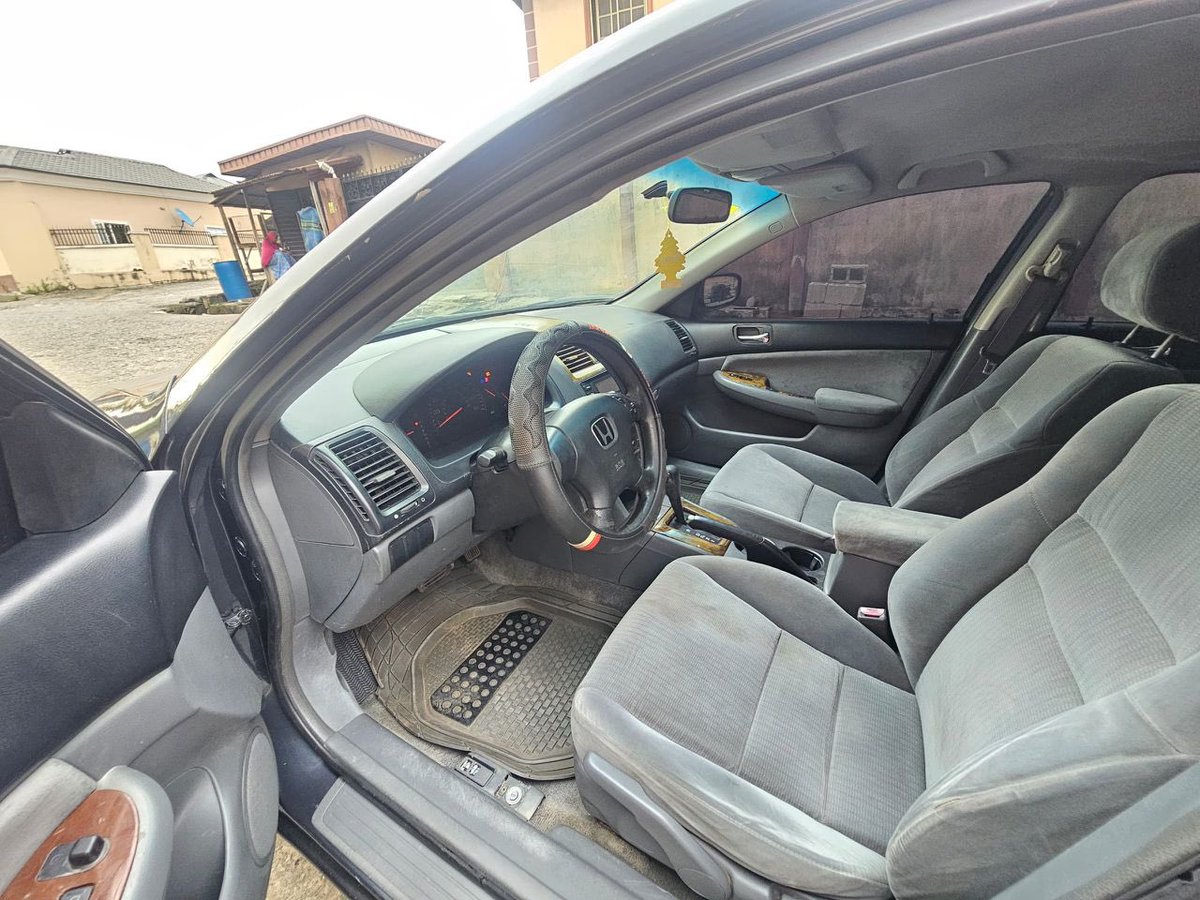 AzMarshallAutos's tweet image. Superb Crystal Clean 
Registered ® || First body 
2005 Honda Accord
Oven Baked on first body
Untouchable Engine
Gear and Ac 💯
Everything is working Perfectly
Clean as in and Out ✨
Nothing to Fix 
PRICE: 3.5 Millionaire
Location: Lagos, Nigeria 🇳🇬