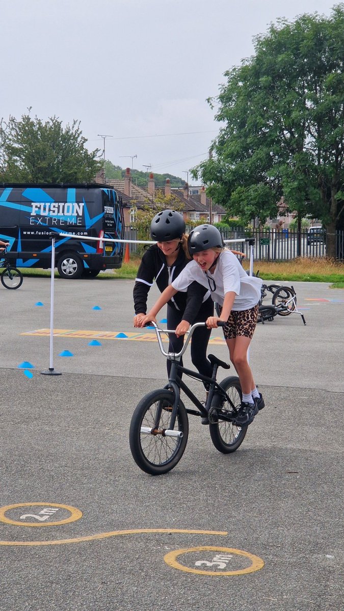 YsgolPenmorfa's tweet image. It's been a busy end to the week at our @foodandfunwales programme!
On Wednesday, we had a demo & workshop with @Fusion__Extreme!
#FoodandFun25 @WelshLGA