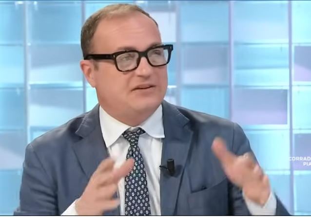 Quando ti dimentichi di tirare lo sciacquone e restano a galla.