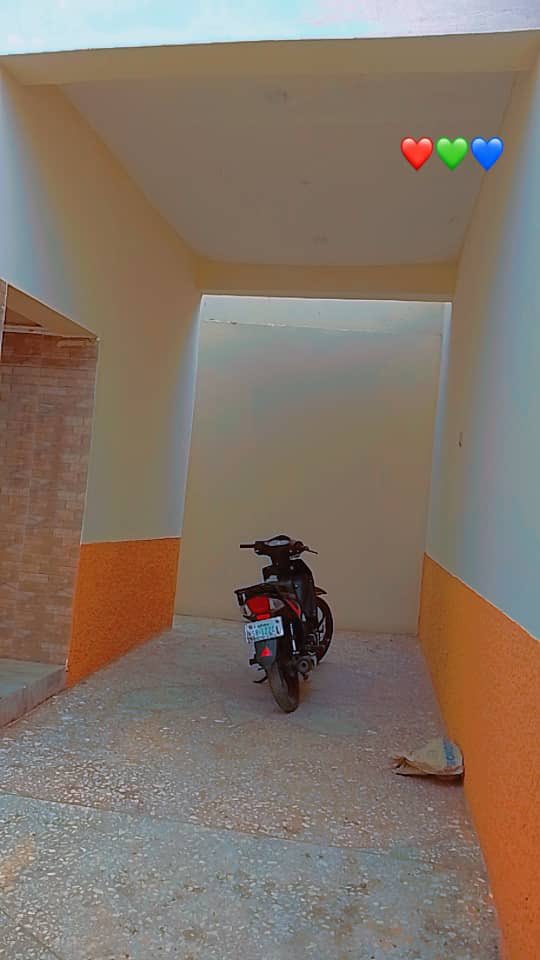 abumsani05's tweet photo. I am available https://t.co/8GO1ECk32c