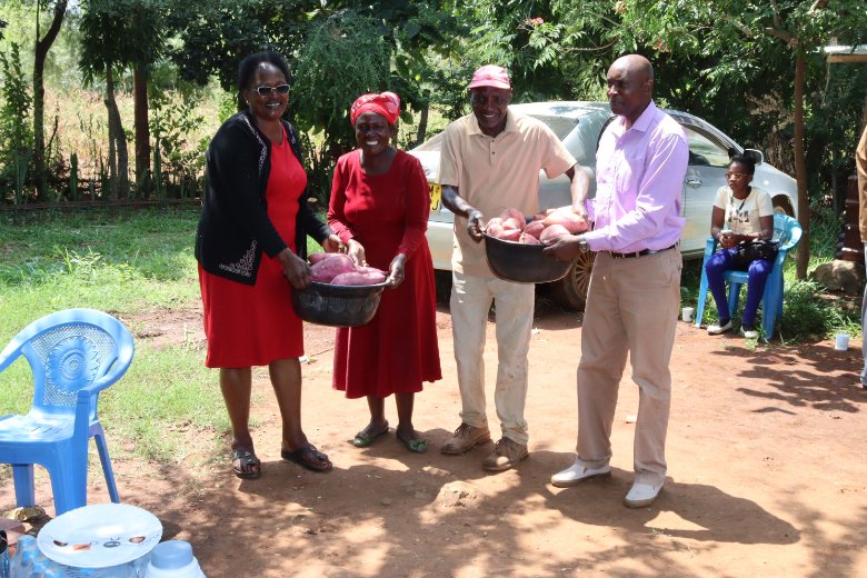 🌱 Faith in Action for Food Security!
From July 22, NCCK Upper Eastern hosted a 2-day CA exposure for 52 clergy &amp; leaders (44M, 8F) across 5 wards. Clergy praised CA for building climate resilience &amp; called for better stewardship of God’s creation. #ClimateAction #FaithInFarming