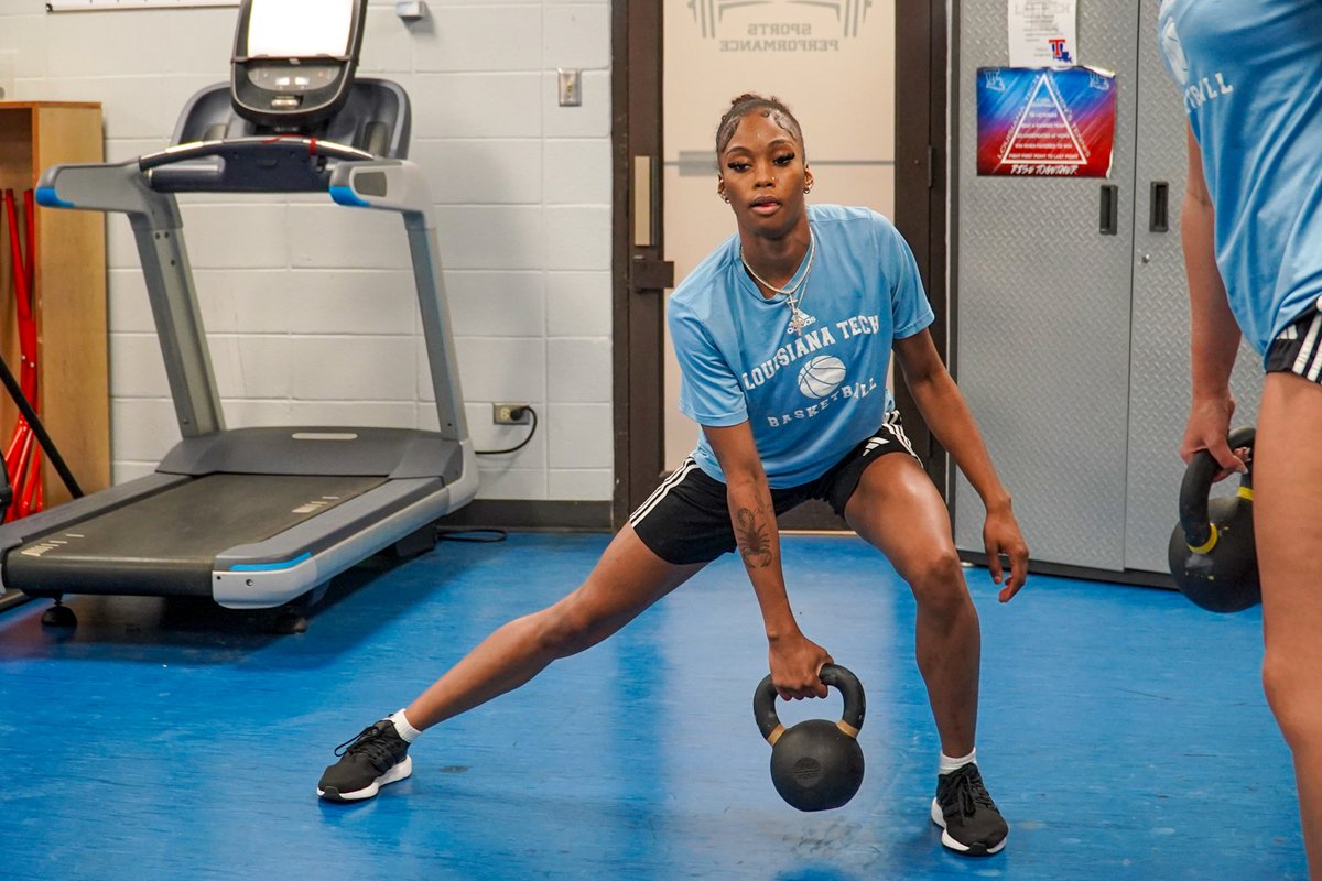 LATechWBB's tweet image. Lab is in session 🧪

#BarkLouder #LoveandServe 🩵❤️