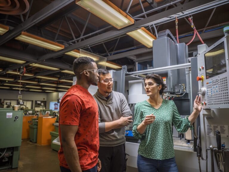 adskFusion's tweet image. Manufacturing isn’t what it used to be, it’s what the future depends on. Discover how technology is reshaping careers and inspiring the next generation of makers.
Learn more: autode.sk/4f1n8cJ