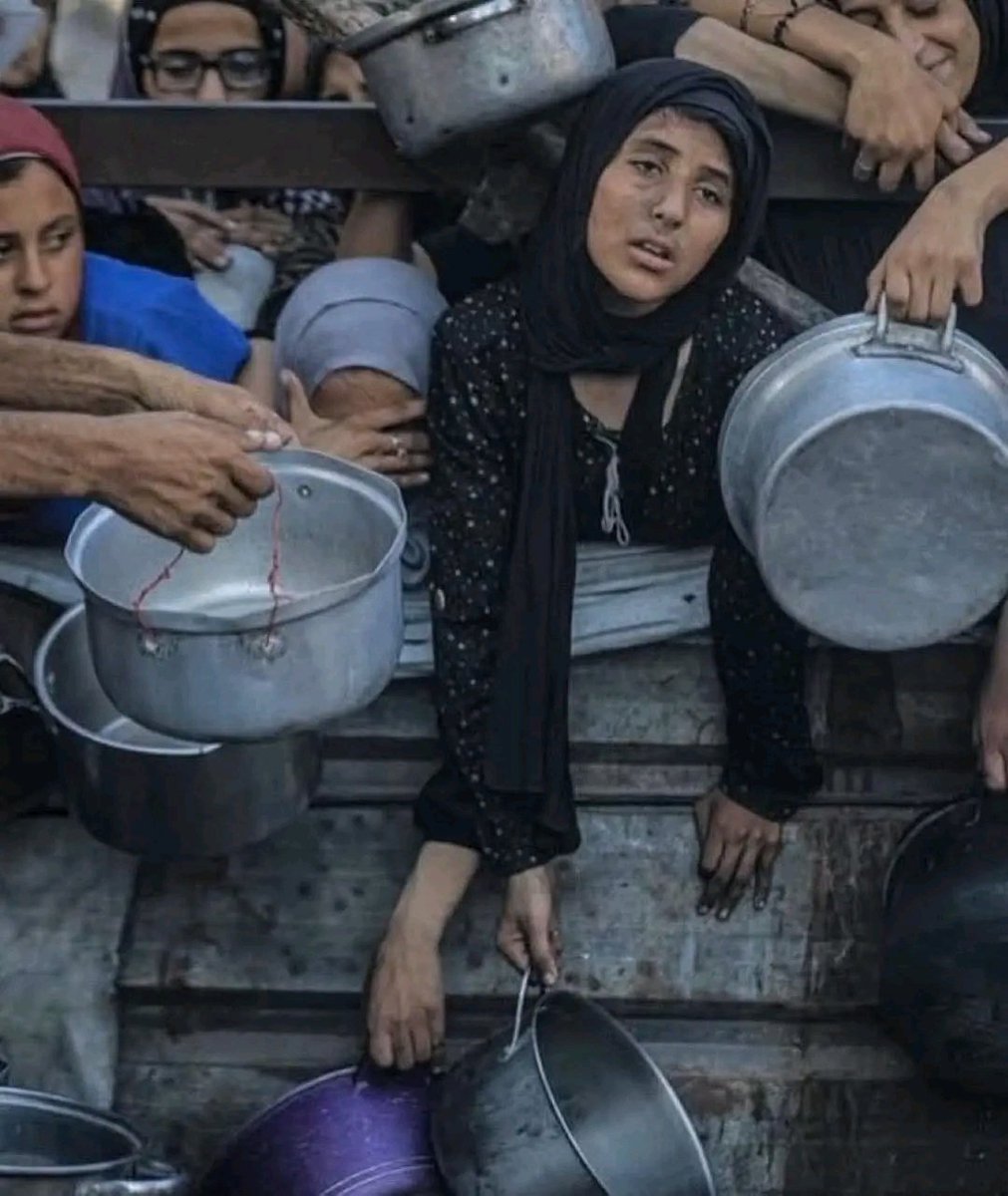 GhythSamh's tweet image. Amnesty International:
"Israel is continuing to use starvation as a method of warfare, a war crime, and as a tool to commit genocide against Palestinians in the occupied Gaza Strip.. Israel’s genocide against Palestinians in Gaza must end now."