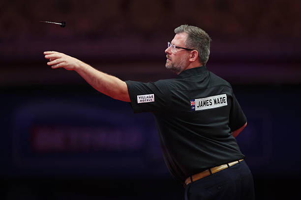 talkSPORT2's tweet image. π¨ Wade wins!
It's a 16-13 win for James Wade over Gian van Veen with the 'Machine' booking his place in the Semi-Finals!
Up next, Stephen Bunting faces Jonny Clayton!π―
Join:
ποΈ @TheAsset180
ποΈ Laura Turner
Listenβ‘οΈ talksport.com/play/talksport2