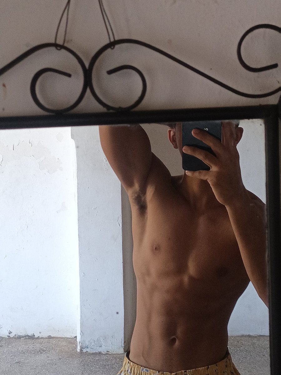 Melinss7's tweet photo. Si necesitas medir algo te prestó mi regla🫦🫦🫦🤤 https://t.co/UHXZTGlK8m
