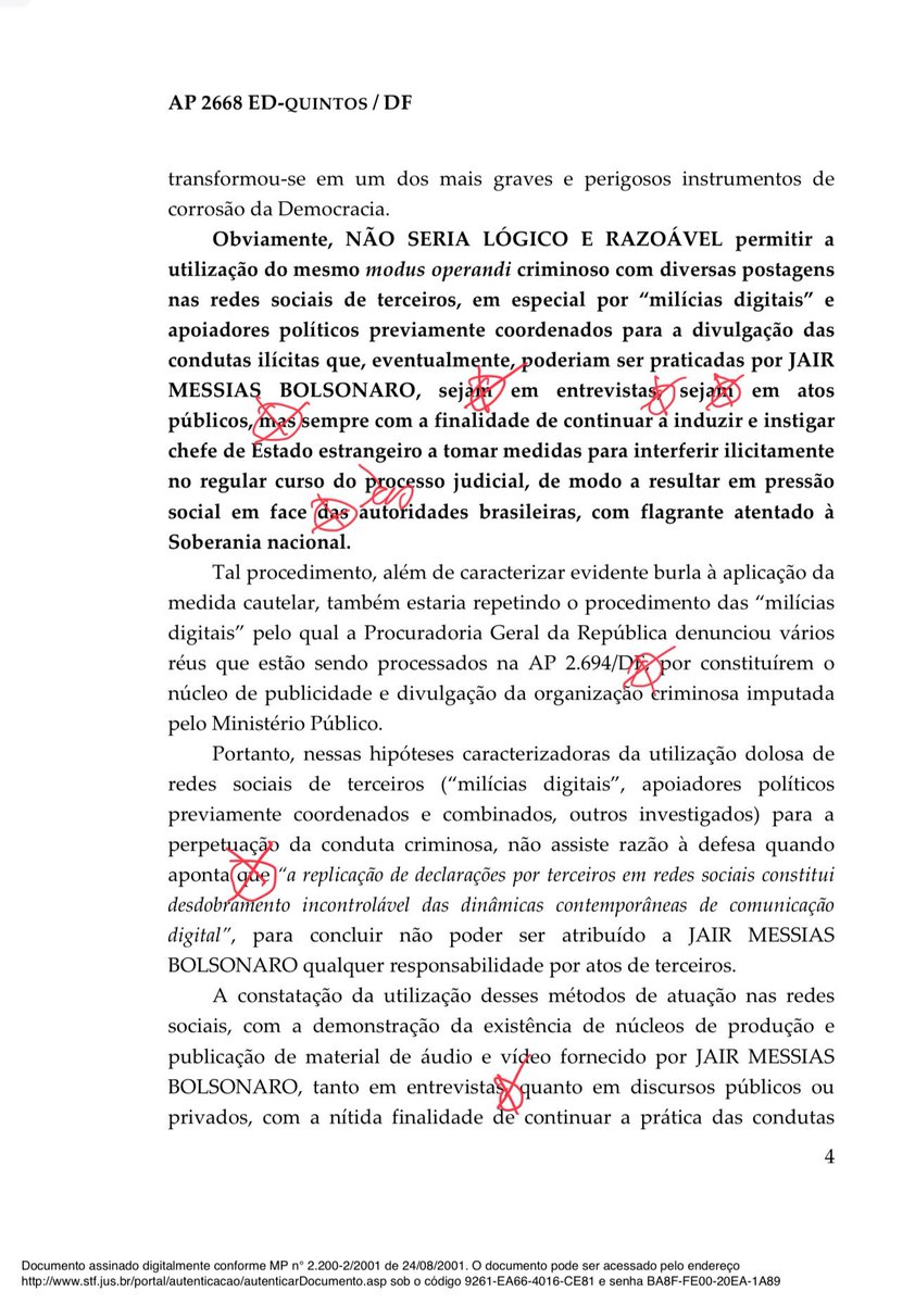 Pavinatto's tweet photo. JURISPRUDÊNCIA: a prudência na aplicação do Direito. Prudência exige calma, sabedoria, reflexão; exige cuidado na escolha das palavras e esmero gramatical. Pelo VISTO, Alexandre é um ditador patético e medíocre: seu zero em língua portuguesa revela a sua PARCIALIDADE (além da burrice).