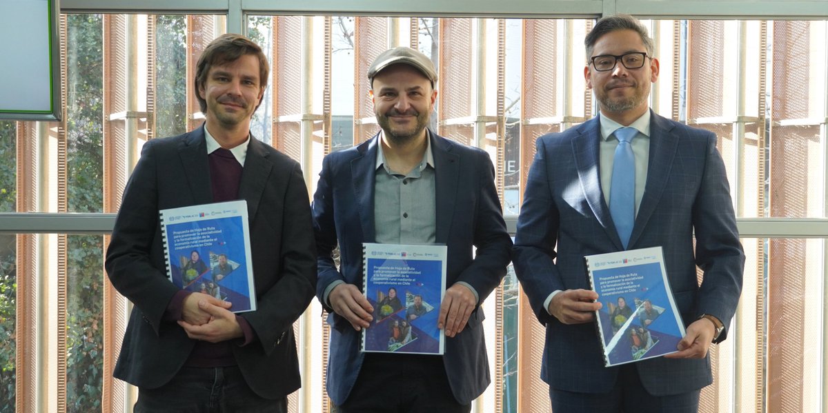 🇨🇱 Hoy se presentó en Santiago la propuesta de Hoja de Ruta para Fortalecer el Cooperativismo Rural en #Chile, una iniciativa conjunta de <a href="/meconomia/">Ministerio de Economía, Fomento y Turismo</a>, INAC-CORFO y la OIT.
Te contamos más en este hilo🧵👇