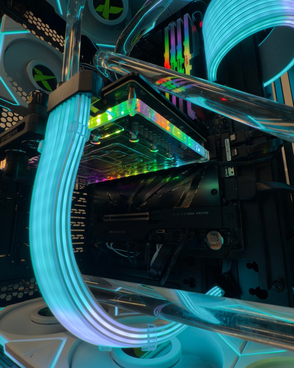 xidaxpcs's tweet image. What’s the most underrated PC component in your opinion?
Drop your hot takes—ready, set, go! 💻🔥
#xidax #gamingpc #pcgaming #computerbuild #workstation