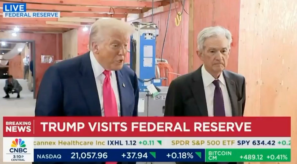 luke_broyles's tweet image. "I'd love him to lower interest rates." Trump jokingly said to Powell while standing in the costly renovation of the building that prints digital tokens.
Even the US President relies on the price of money.
Bitcoin price in the corner.😂
