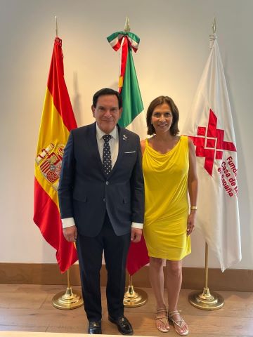 Balance Financiero (@balancefinancie) on Twitter photo Antar Mendoza, pdte <a href="/COMCE_Sur/">COMCE Sur</a> , se reunió con Ximena Caraza, dir Casa de México en España, Javier Zuvia, dir de Cámara de Comercio de Guipúzcoa, y Javier Ayala, área internacional de la misma Cámara, para identificar oportunidades de mercado para empresas del sureste de México. Antar Mendoza, pdte <a href="/COMCE_Sur/">COMCE Sur</a> , se reunió con Ximena Caraza, dir Casa de México en España, Javier Zuvia, dir de Cámara de Comercio de Guipúzcoa, y Javier Ayala, área internacional de la misma Cámara, para identificar oportunidades de mercado para empresas del sureste de México.